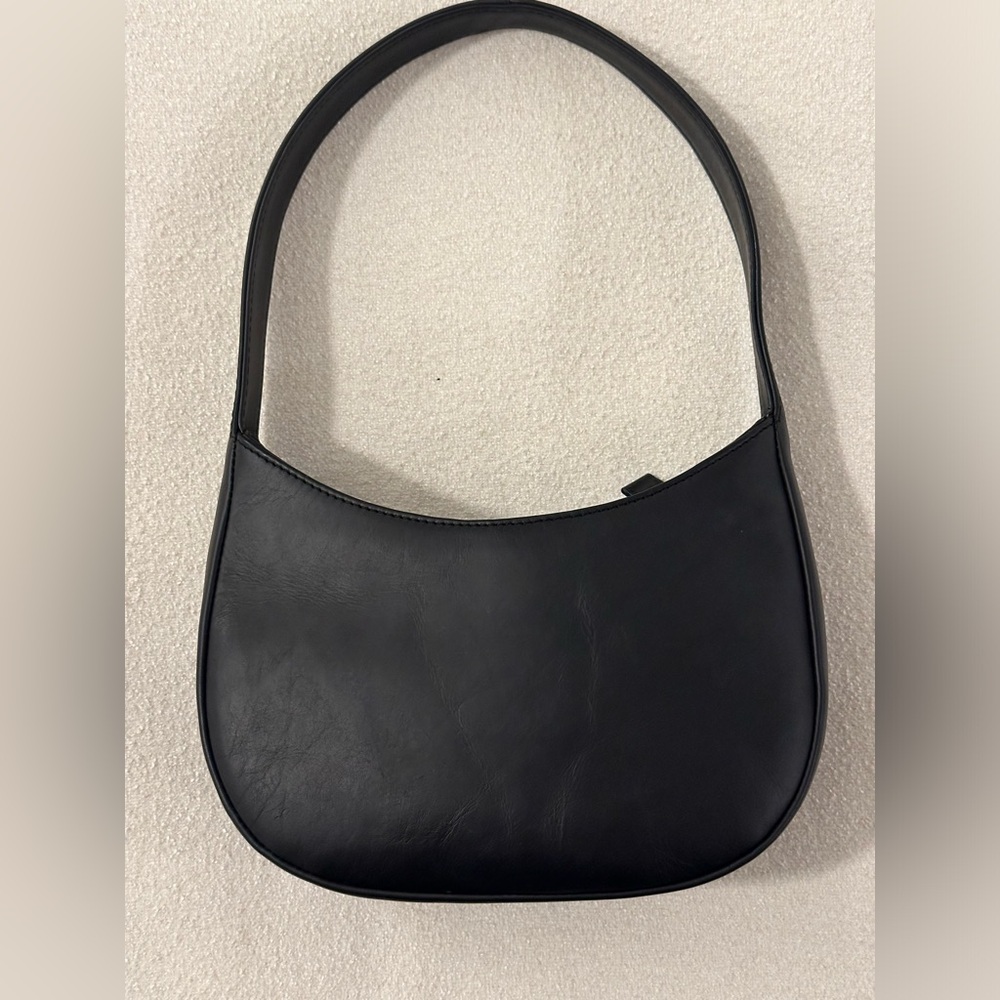 St. Agni
90s leather shoulder bag